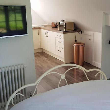 Rookery Lodge Apartments Wistaston Екстер'єр фото